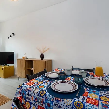 Whome Elevated Living For Remote Workers & Digital Nomads, Lift, Ac & Wi-fi * リスボン